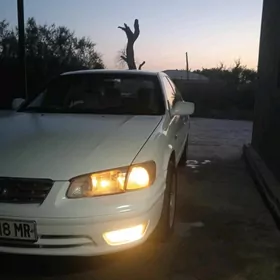 Toyota Camry 2000