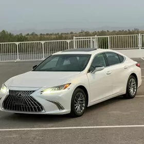 Lexus ES 350 2022