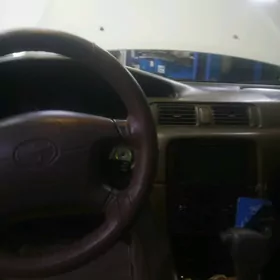 Toyota Camry 2001
