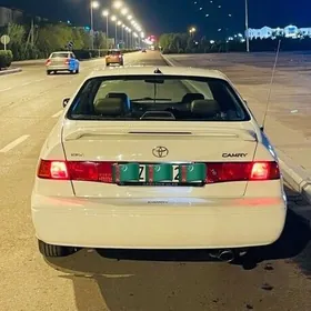 Toyota Camry 1998