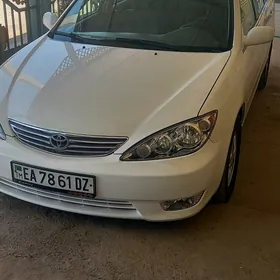 Toyota Camry 2005