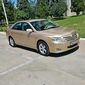 Toyota Camry 2011