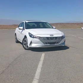 Hyundai Elantra 2021