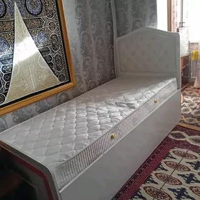 кроват спальный