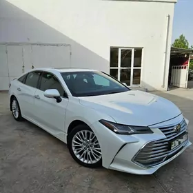 Toyota Avalon 2022