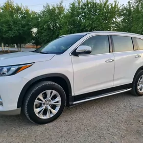 Toyota Highlander 2016