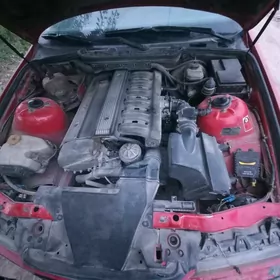 BMW.  MATOR KAROPKA. 2.5 BEZ W