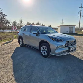 Toyota Highlander 2020