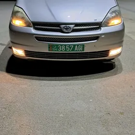 Toyota Sienna 2004