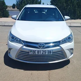 Toyota Camry 2017