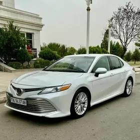 Toyota Camry 2020