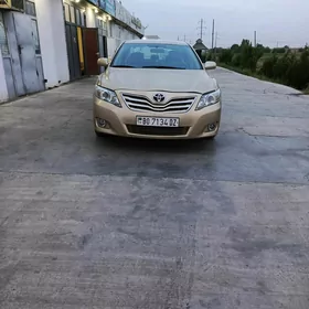 Toyota Camry 2011