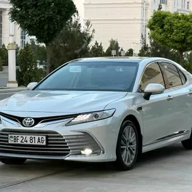 Toyota Camry 2023