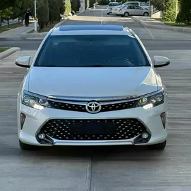 Toyota Camry 2017