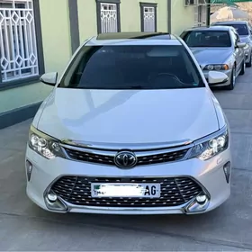 Toyota Camry 2018