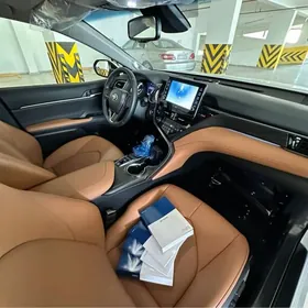 Toyota Camry 2023