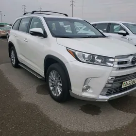 Toyota Highlander 2018