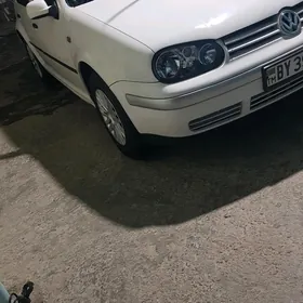 Volkswagen Golf 2003