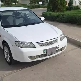 Mazda 323 2003
