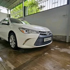 Toyota Camry 2016