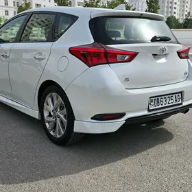 Toyota Corolla 2018