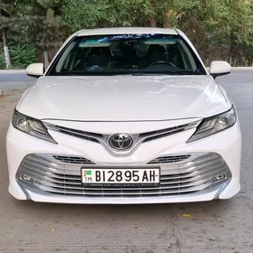 Toyota Camry 2018