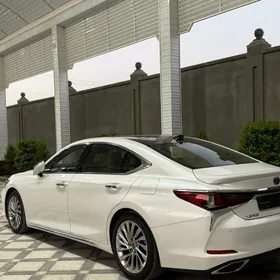 Lexus ES 350 2020