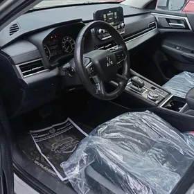 Mitsubishi Outlander 2022
