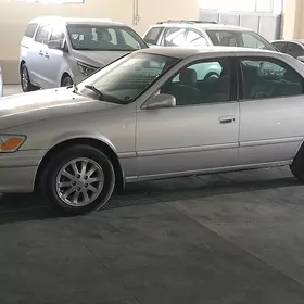 Toyota Camry 2001