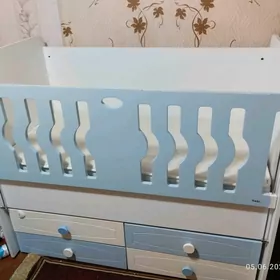 детская кроватка