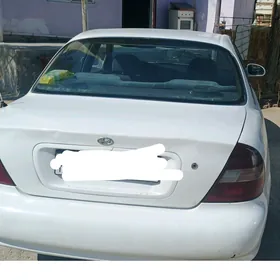 Hyundai Sonata 1996