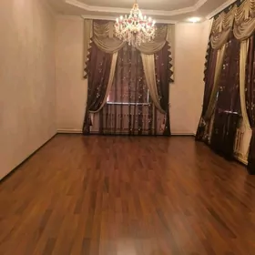 продам квартиру 11мкр