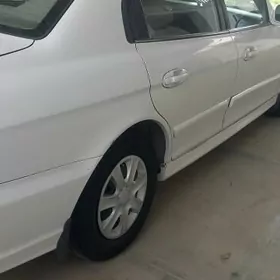 Hyundai Sonata 2003