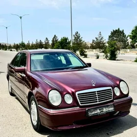 Mercedes-Benz E320 1996