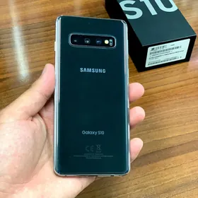 Samsung S10  8/128Gb