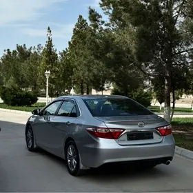 Toyota Camry 2016