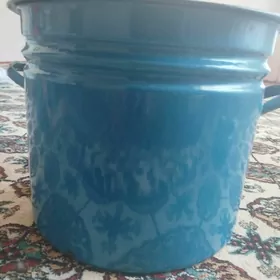ЭМАЛИРОВАННАЯ КАСТРЮЛЯ