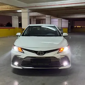 Toyota Camry 2022