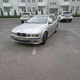 BMW E39 2002