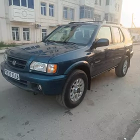 Honda Passport 2000