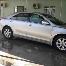 Toyota Camry 2010