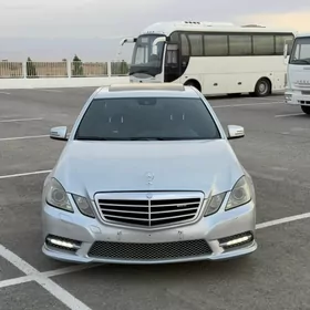 Mercedes-Benz E350 2010