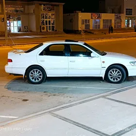Toyota Camry 2001