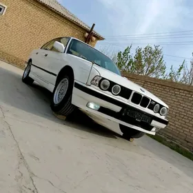 BMW 525 1988
