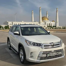 Toyota Highlander 2019