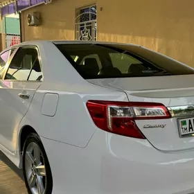 Toyota Camry 2013