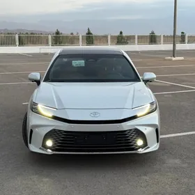 Toyota Camry 2024