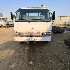 Mitsubishi Canter 2000