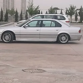 BMW 740 2000