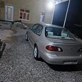 Toyota Corolla 2000